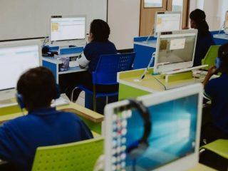 Transformasi Mata Pelajaran Komputer di Indonesia